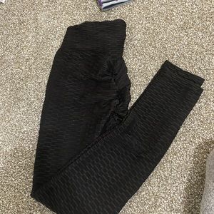 scrunched tik tok leggings
